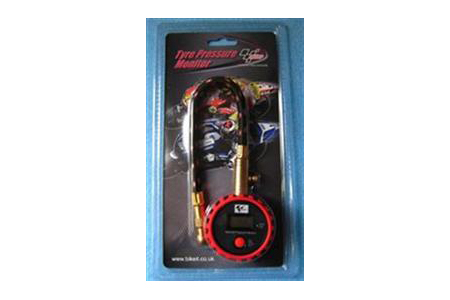 Digital tire pressure gauge