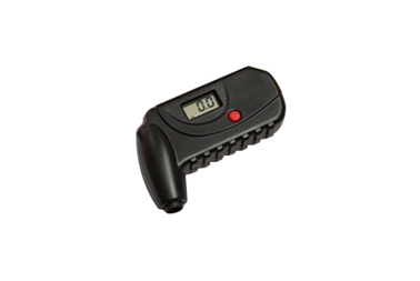 Digital tire pressure gauge