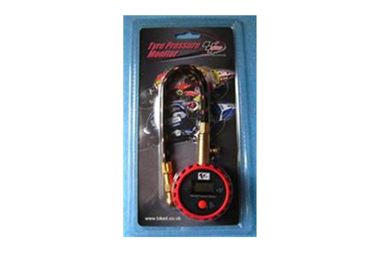Digital tire pressure gauge